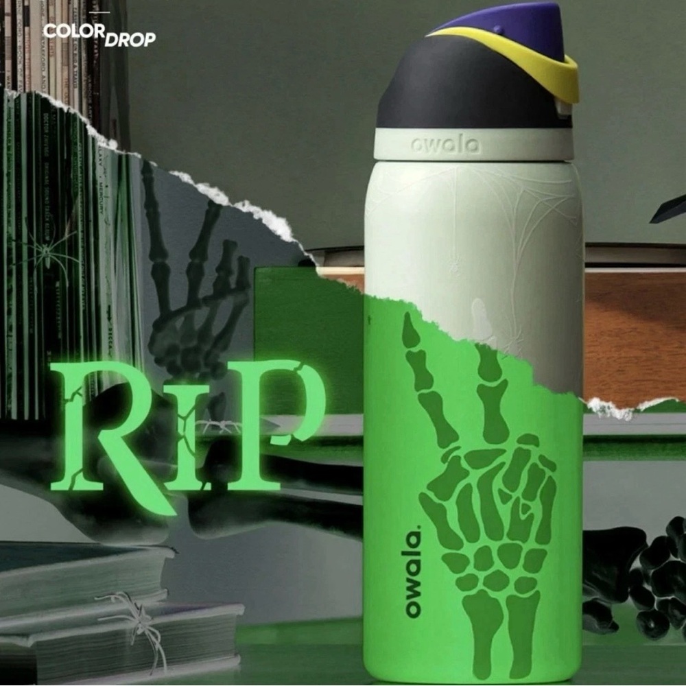 Owala RIP 32oz Glow in the Dark Free-Sip Water Bottle